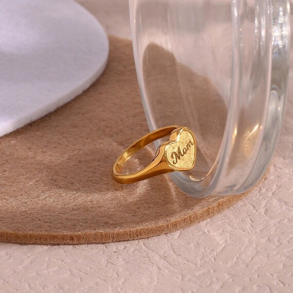 Mom signet ring hotsell