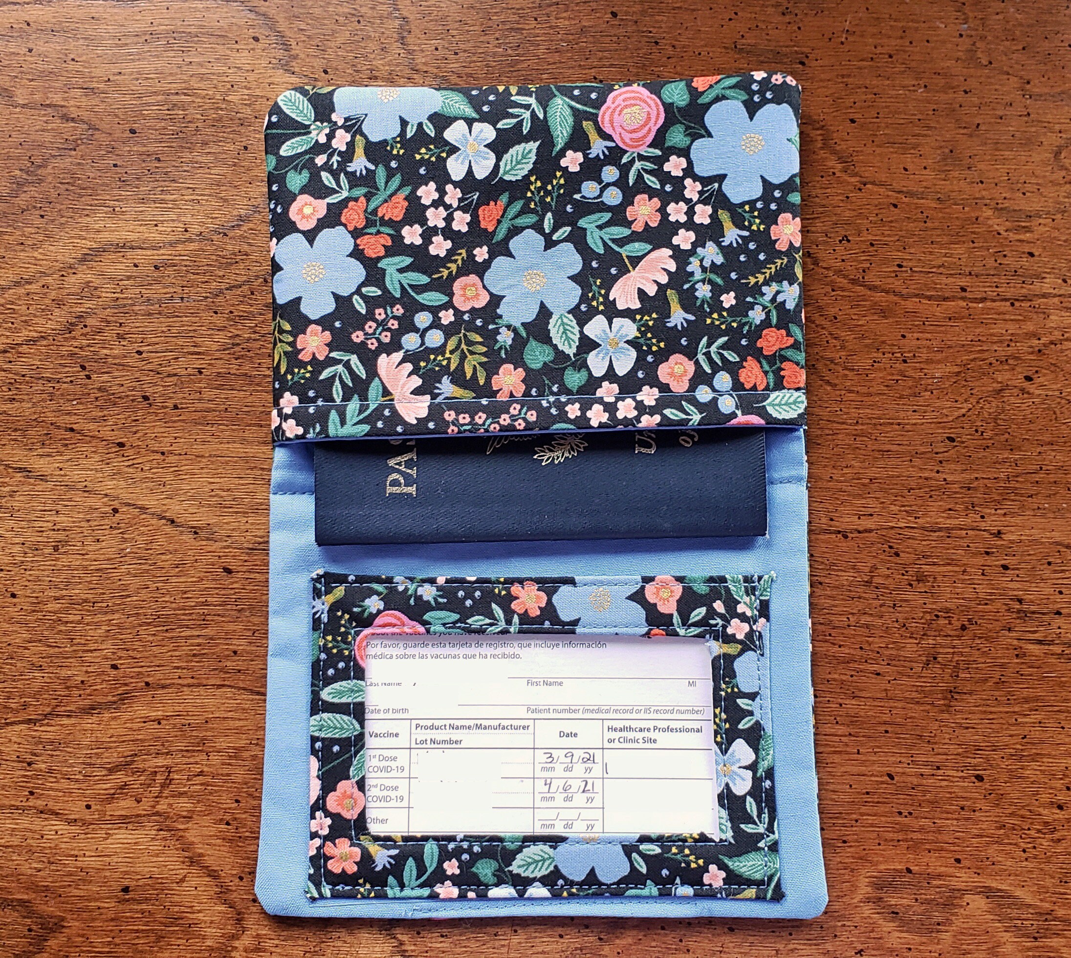 Rifle Paper Co. Vaccination Card Holder, Passport/CDC Vaccination Car…