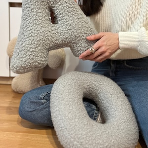 Letras de tela bouclé, almohada con alfabeto, letra inicial, monograma decorativo, decoración para niños, letras de tela