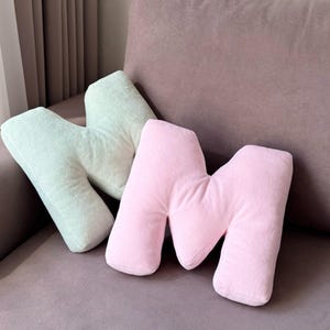Decoración con letras de tela, decoración de San Valentín, almohada con letras, almohada decorativa roja, decoración de sofá, almohada personalizada, decoración con monogramas
