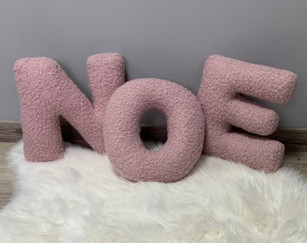 Coussin lettre vieux rose, coussin alphabet, lettre initiale, monogramme décoratif, cadeau de fête des mères, coussin 3D, coussin personnalisé pour enfants