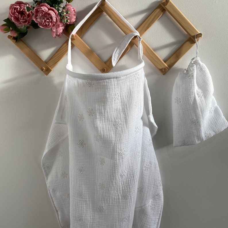 Expecting Mom Gift, Muslin Breastfeeding cover, white and beige Breastfeeding Apron, baby shower gift zdjęcie 2