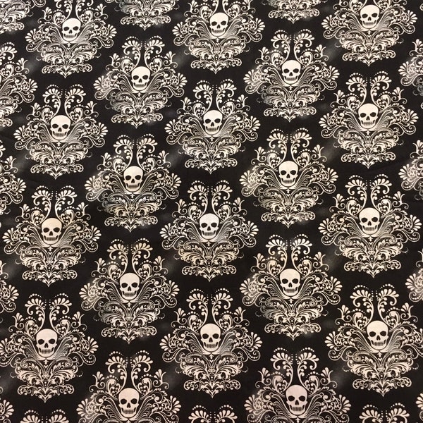 Cotton fabric with skulls