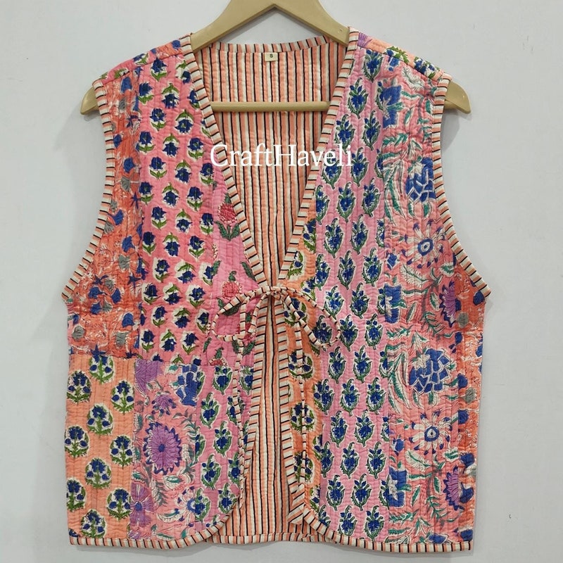 Khaki Floral Print Quilted Concealed Button Vest