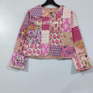 Jaqueta acolchoada indiana feita à mão com patchwork: Casaco boho de algodão