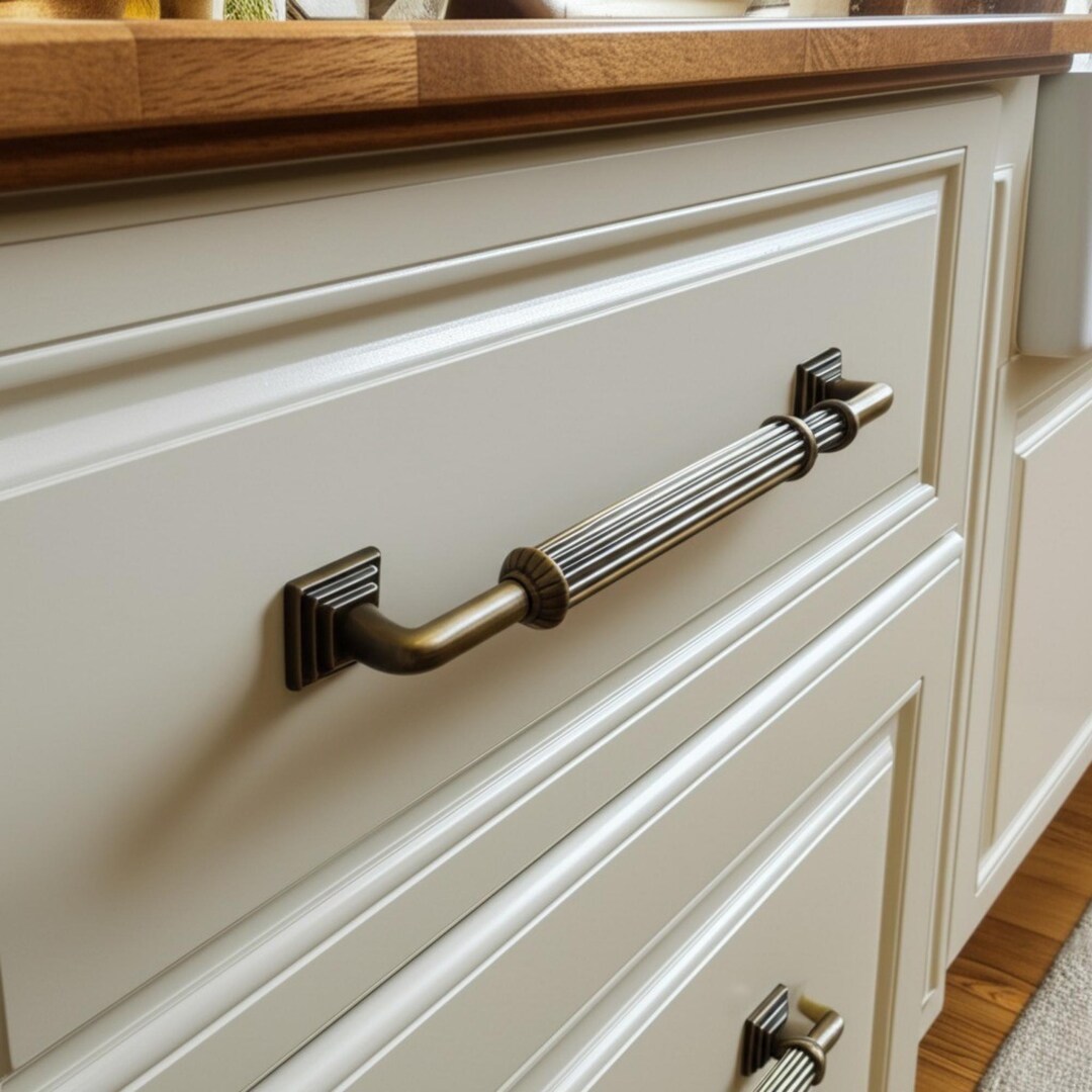 Antique Brass Knobs and Pulls for Cabinets, Brass Kitchen Pulls ...