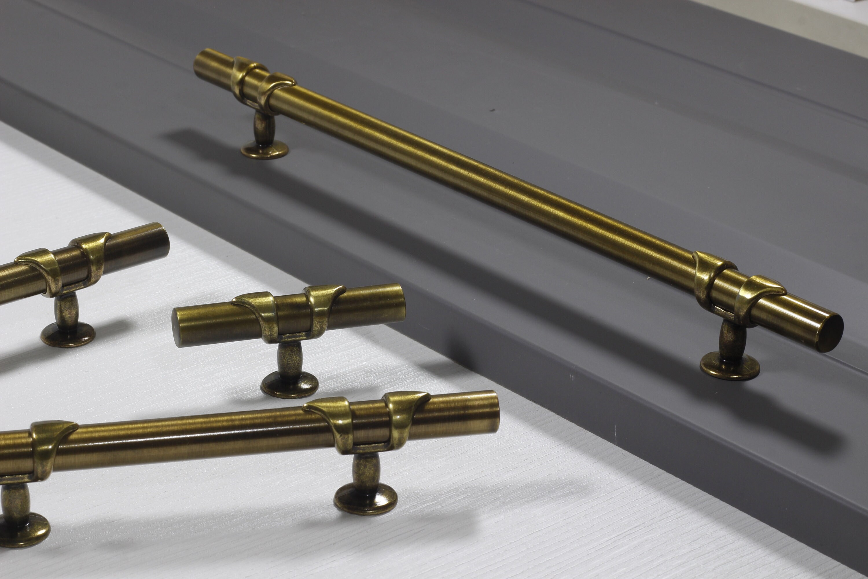 Vintage Door Handle, Unique Dresser Drawer Pulls, Modern and Antique ...