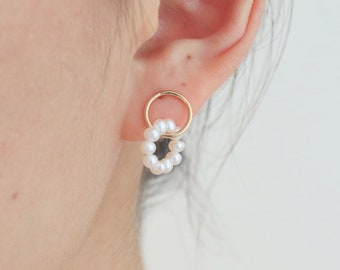 Freshwater Pearl Circle Stud Earrings, gold pearl earring, circle pearl earrings, 14k Gold Filled, statement pearl earrings