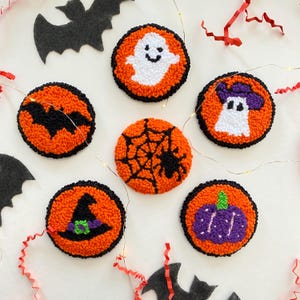 Sottobicchieri per auto di Halloween, set di 2 sottobicchieri portabicchieri per auto, decorazioni personalizzate per auto, regalo per auto nuova, accessori per auto per donne, regalo per lui
