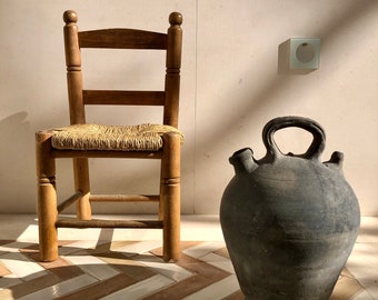 Antique Spanish rustic child's chair/Small cat and wood play chair from the 50s/Vintage children's chair/Wicker straw child's chair.