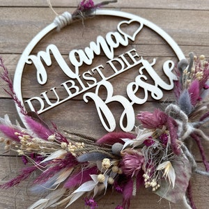 Wooden sign Mother's Day with dried flowers Mom, wreath lila/weiß voll