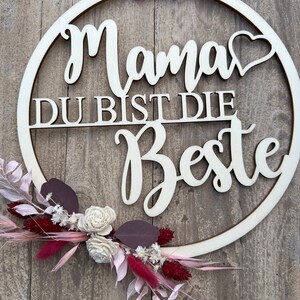 Wooden sign Mother's Day with dried flowers Mom, wreath rosa-magenta-weiß