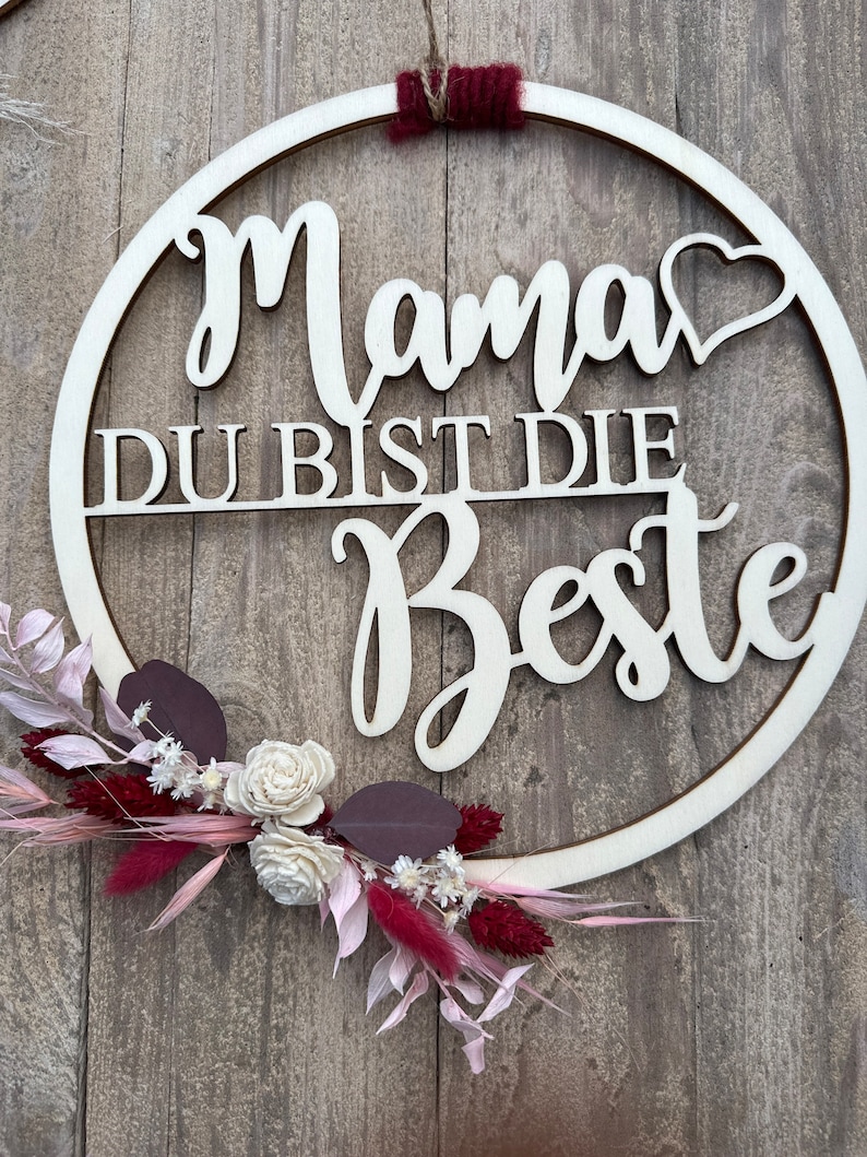 Wooden sign Mother's Day with dried flowers Mom, wreath rosa-magenta-weiß