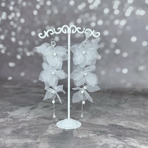 Dangle Earring Floral Earrings Dangle Bridal Earrings Floral Bridal Earrings Dangle Flower Earrings Wedding Jewelry White