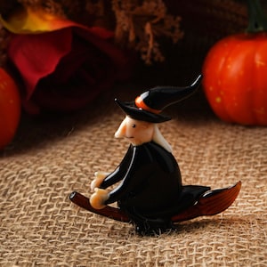 Flying Witch on Broom Glass Ornament In Gift Box • Decoration • Ornament • Collectable • Gift For Home • Home Decor