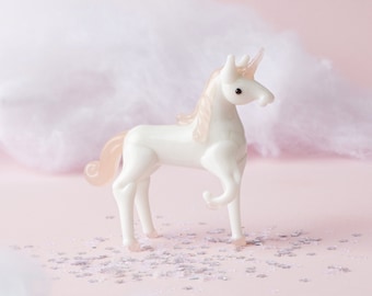 Adorno de unicornio de cristal artesanal • Regalo de colección