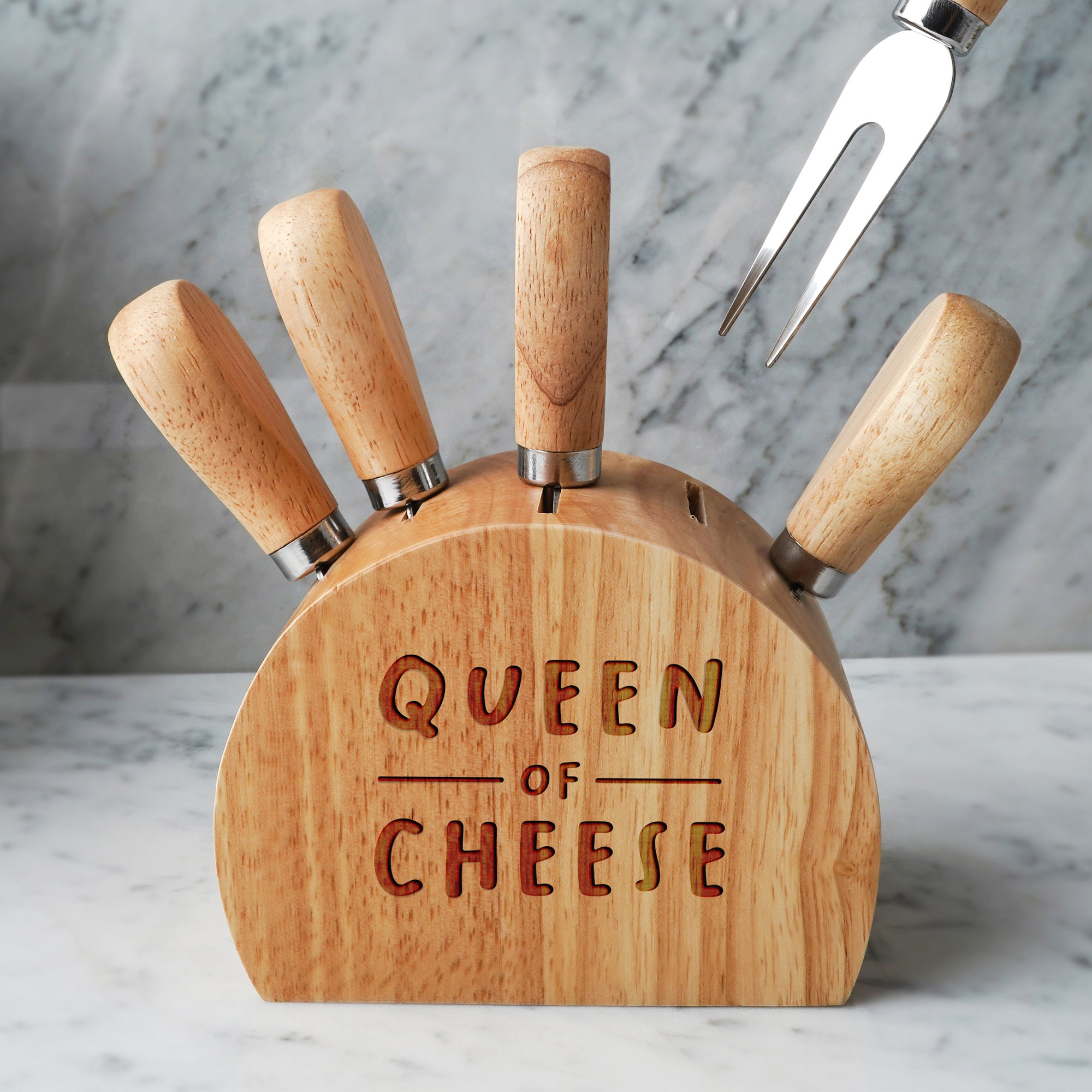 Loft houten kaasmessenblok 'Queen Of Cheese'