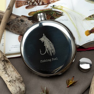 Fiaschetta in legno con scritta in lingua inglese Carp Hunter, 177 ml, per pescatori di carpe, con incisione, ottima idea regalo