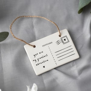 Send With Love 'You Are My Greatest Adventure' Postkarte Keramik Aufhänger