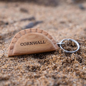 Cornish Gifts 'Cornwall' Oak Cornish Pasty Keyring | House Keys | Novelty