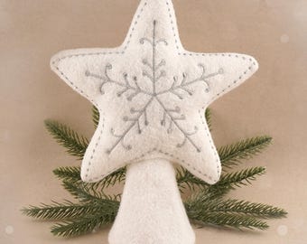Estrella de Navidad plateada de fieltro para la parte superior del árbol / Detalles de puntada plateada