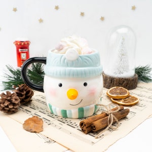 Snögubbejulgråmugg med kakfack | Presentförpackning