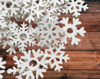 50pcs Mix shape white snowflakes, white Christmas hanging decorations, Holiday décor, Farmhouse Christmas, Christmas tree hanging ornaments