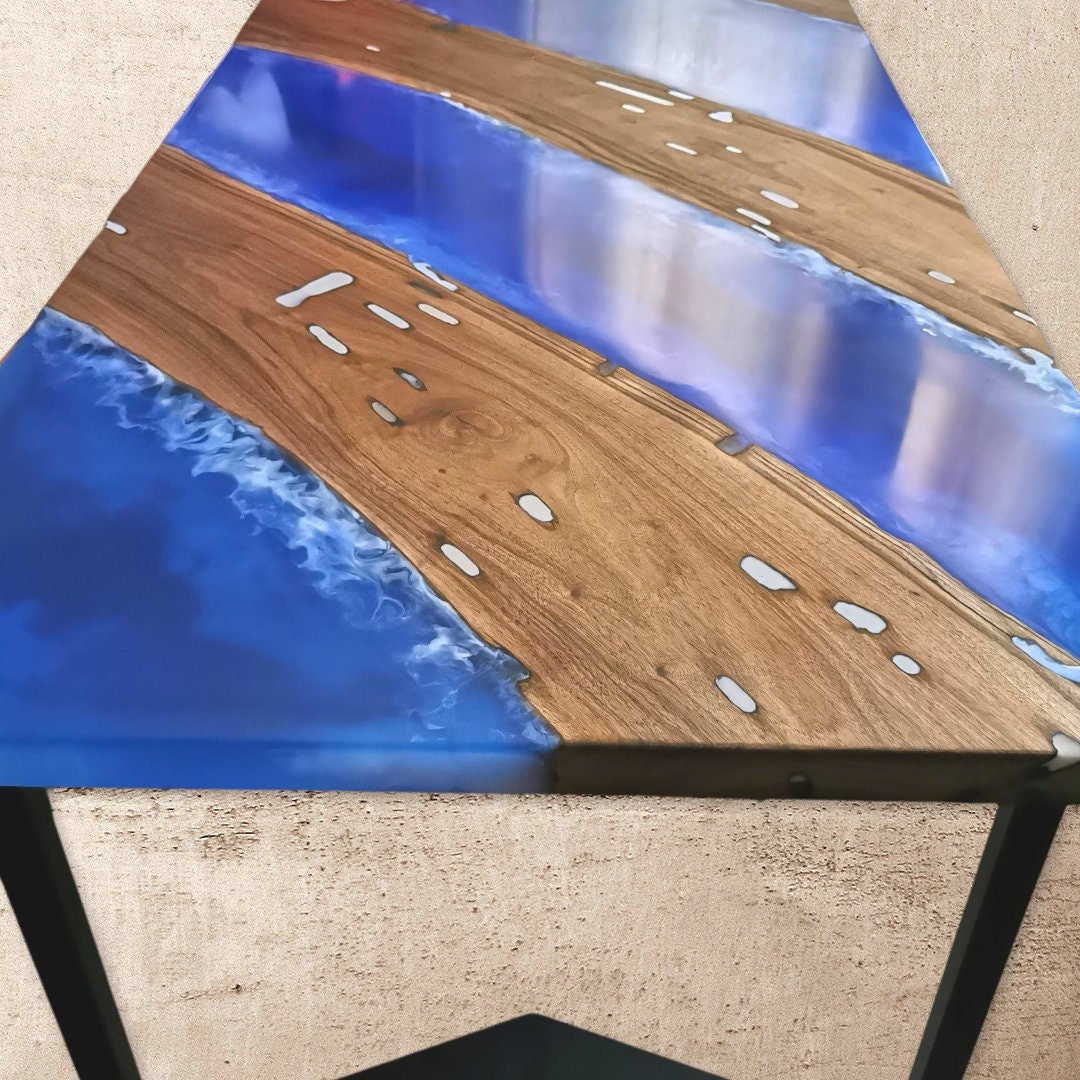 River Table Bleue et Effets Blancs