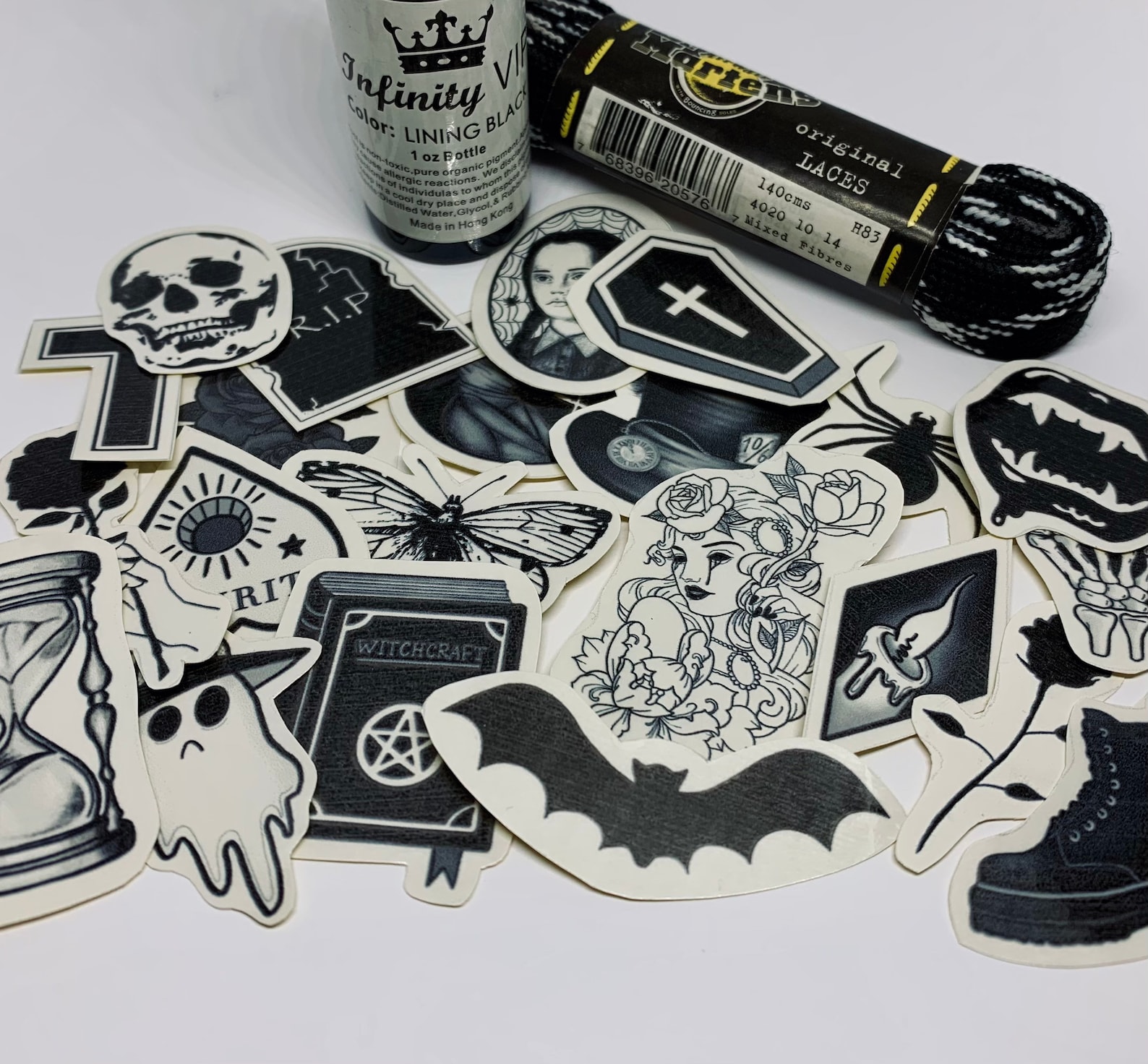 22PCS Black Gothic Stickers Dark Aesthetic Notebook Bullet 22PCS Black Gothic Stickers Dark Aesthetic Notebook Bullet