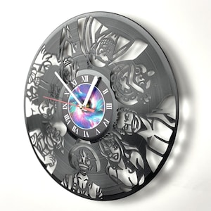 The Anime Fan Vinyl Record Clock | Anime Wall Decor | Gift for Friend