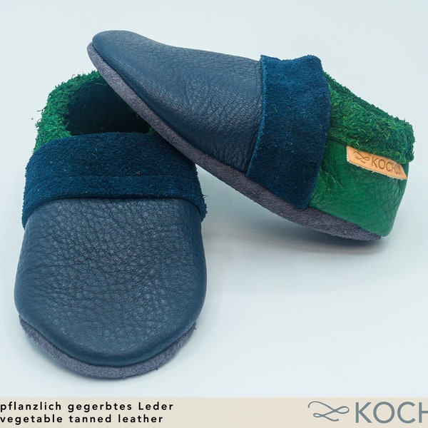 Personalisierte Krabbelschuhe aus Bioleder / Hausschuhe / Zweifarbig / Verschiendene Farben / Lederpuschen / Pflanzliche Gerbung