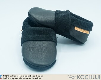 Plain Organic Leather Slippers / Various Colours / Crawling Shoes / Vegetable Tanned Leather / Personalisable / Soft Sole Shoes