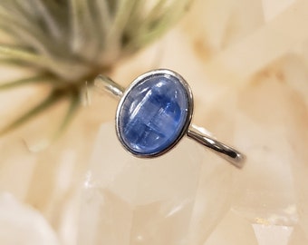 Kyanite Silver Ring 925 sterling silverNatural gemstone HandmadeBlue crystal Blue Kyanite Crystal properties