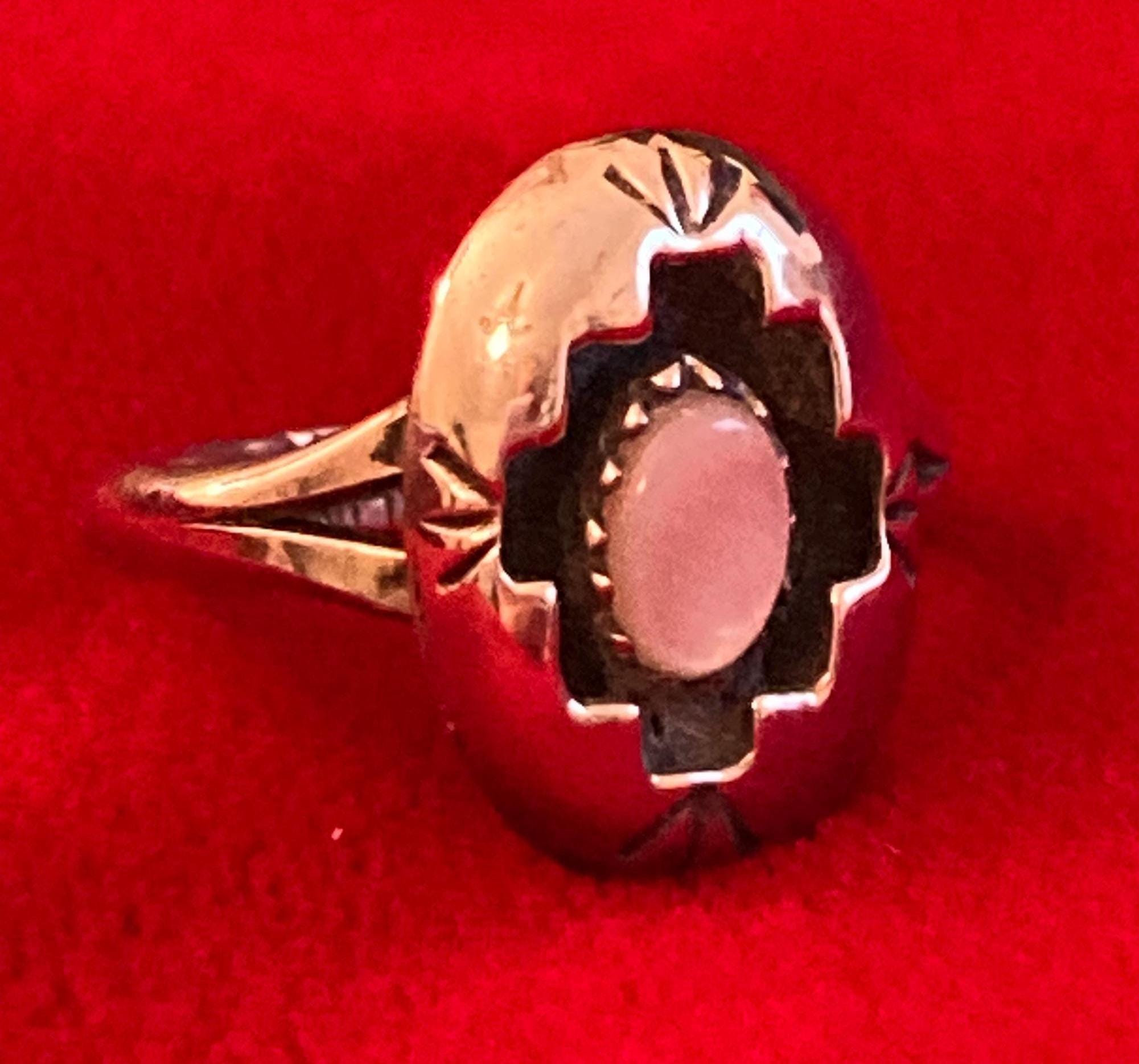 Pink Mollusk Shadowbox Ring - Etsy