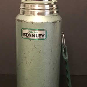 Vintage ALADDIN 37210 GREEN Camouflage CAMO Hunting OUTDOORS 1 Quart  THERMOS USA