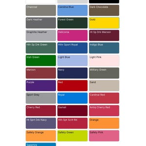 Pu&ograve; includere: Tabella colori per felpe girocollo, con una variet&agrave; di colori. La tabella include tonalit&agrave; come bianco, nero, blu navy, rosso e verde, con etichette di testo per ogni campione di colore. Il testo "COLOR CHART CREWNECKS" &egrave; in alto.