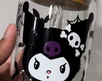 Copa de cristal con esqueleto de Kuromi