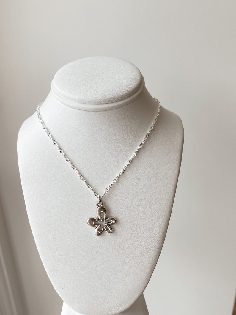 Silver dream necklace