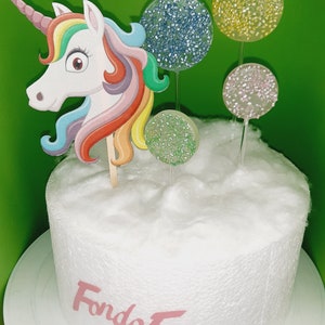 Beautiful edible cake decoration Unicorn made of Wafer Paper, Isomalt