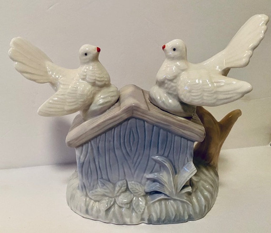turtle dove figurine