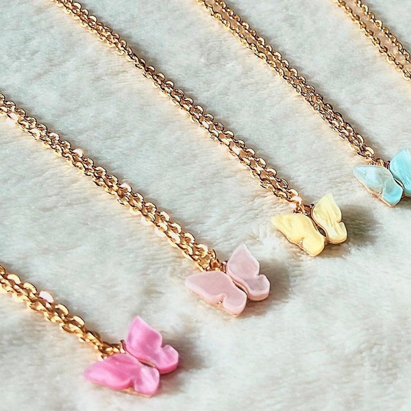Gold Schmetterling Charm Halsketten - rosa, blau, Perle, gelb, grün | Freundin Geschenk | Frau Geschenk | Schmetterling Geschenk Idee | Schmetterling Schmuck