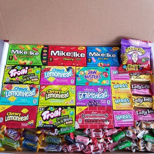 50 American Sweets Large Box Candy Gift Hamper Personalised Laffy Taffy Jolly Rancher Nerds Airheads Tootsie Roll Twizzlers Swedish Fish