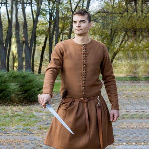 Men&#39;s woolen cotehardie or kirtle for 14th - 15th century medieval historical reenactors, medieval cotehardie, larp jacket