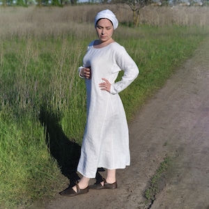 Women's linen shift or chemise for 13th - 15th century medieval historical reenactors