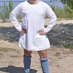 Medieval hose or chausses Men's woolen short hose 13th  image 3