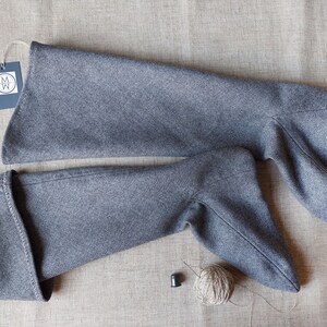 Medieval hose or chausses Men's woolen short hose 13th  image 4