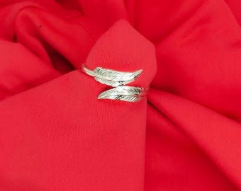 Anel feminino em prata de lei 925 com pena – Anel ajustável em prata maciça
