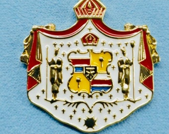 14k GOLD Enamel Hawaiian Coat of Arms PENDANT