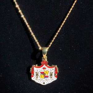 14k Gold Enamel &quot;Hawaiian Coat of Arms&quot; Pendant w/ 2mm Chain INCLUDED