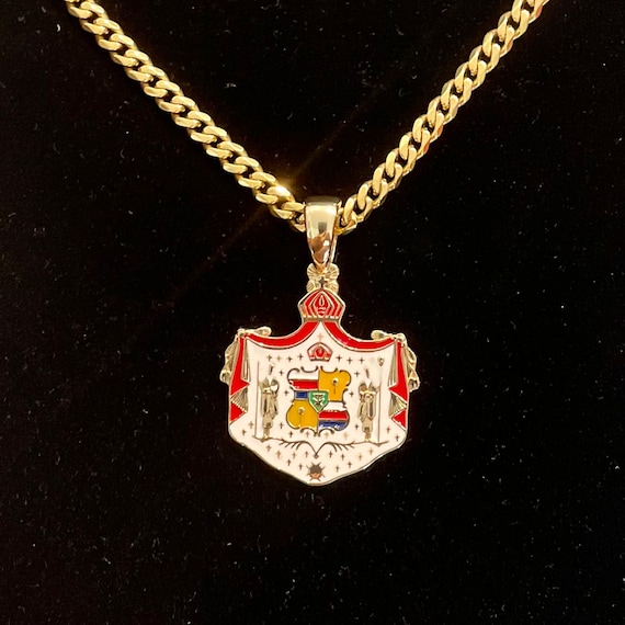 14k Gold Hawaiian Coat of Arms Pendant w/ 8mm Thick Cuban Chain